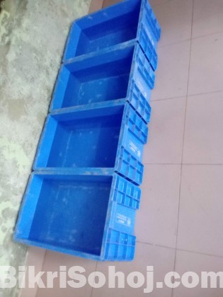 RFL Fish Crate with Hole, 550x360x290mm